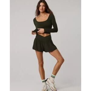 aerie black cross over flowy shorts - size small